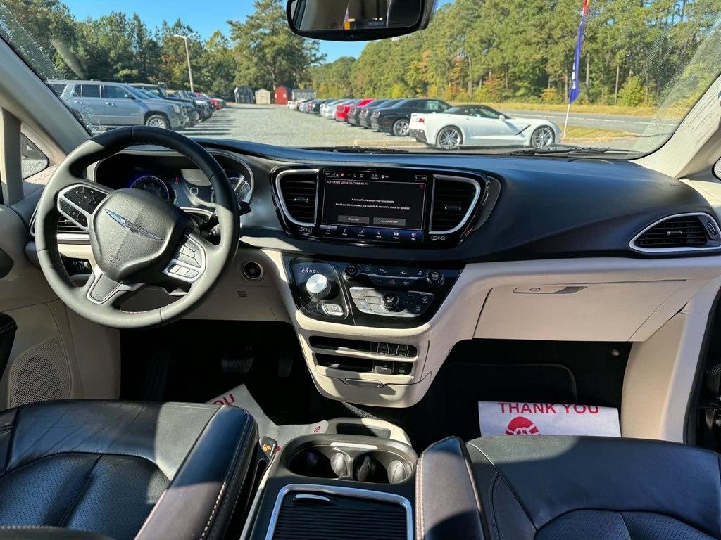 Chrysler Pacifica Touring L FWD 2022