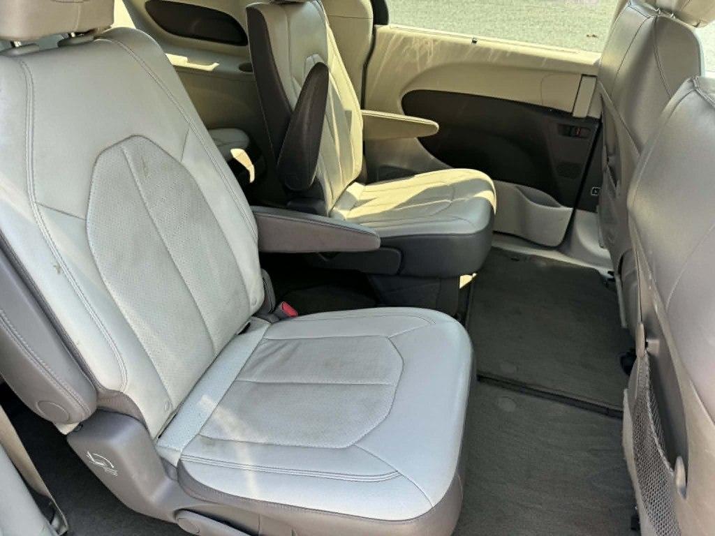 Chrysler Pacifica Touring L FWD 2018
