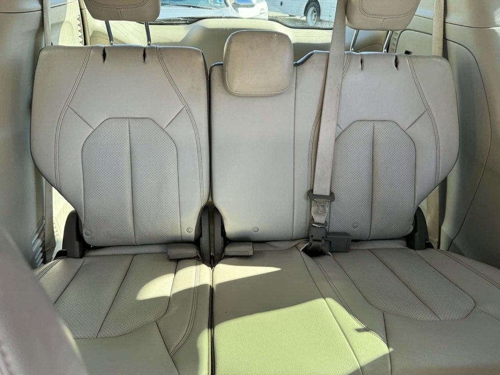 Chrysler Pacifica Touring L FWD 2018