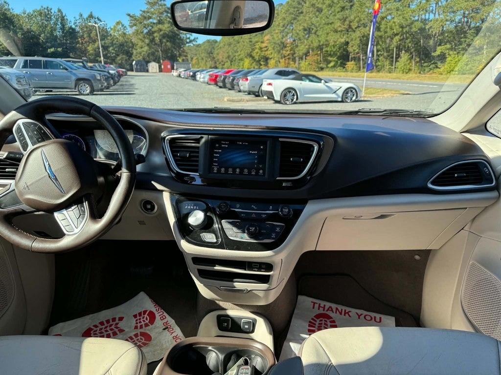 Chrysler Pacifica Touring L FWD 2018