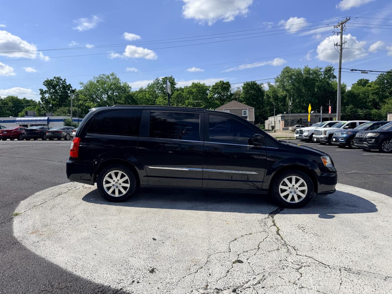 Chrysler Town & Country 4dr Wgn Touring 2016