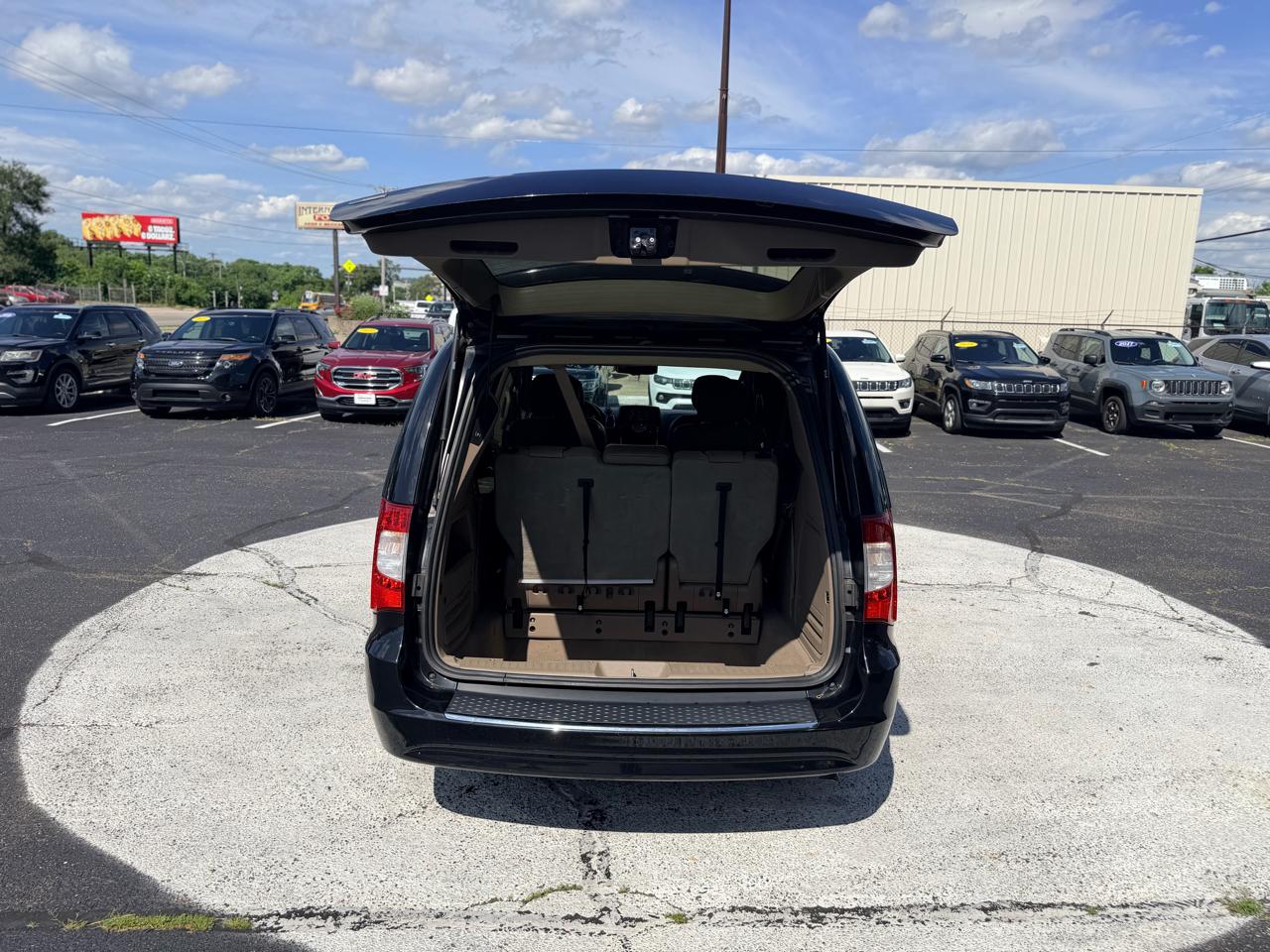 Chrysler Town & Country 4dr Wgn Touring 2016
