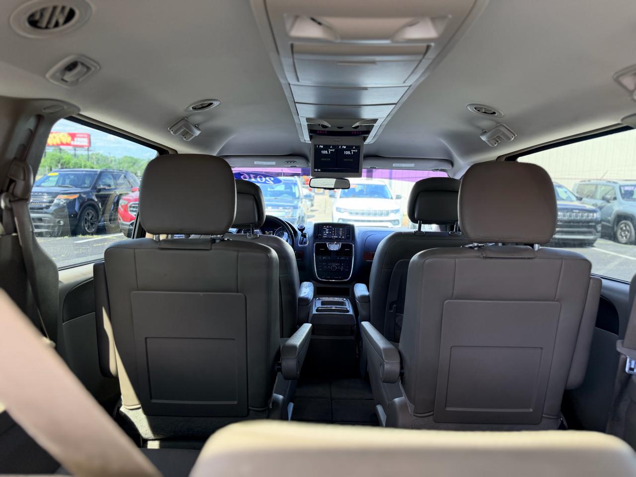 Chrysler Town & Country 4dr Wgn Touring 2016