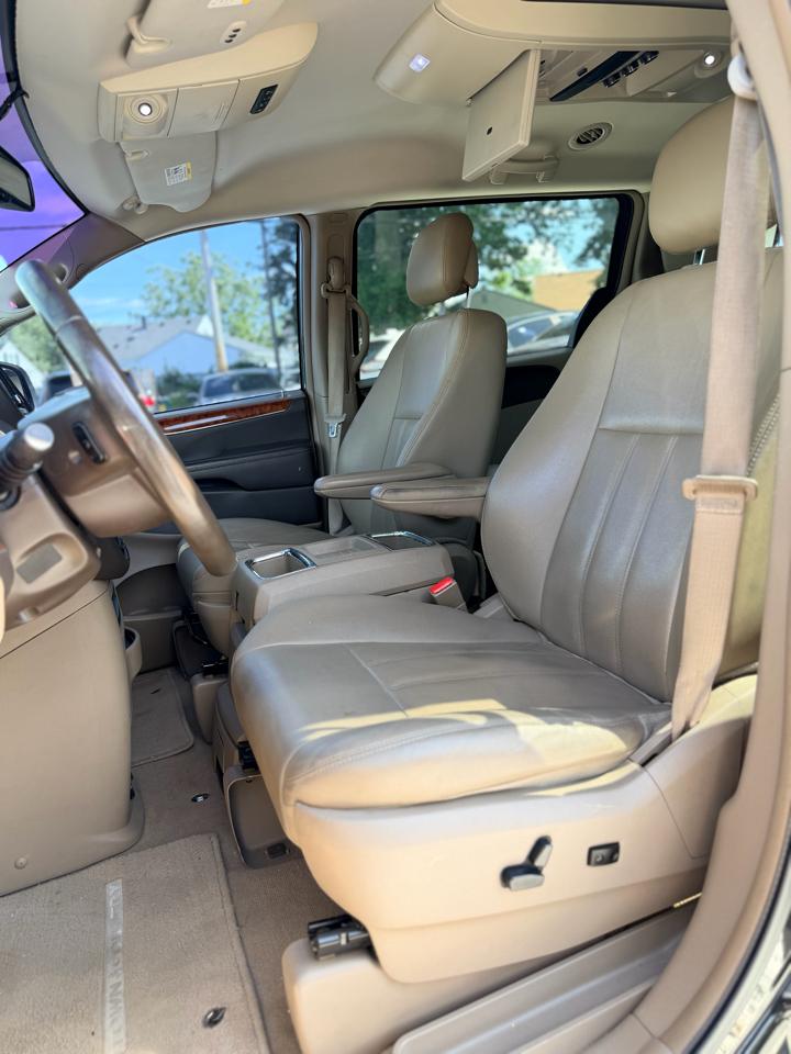 Chrysler Town & Country 4dr Wgn Touring 2016
