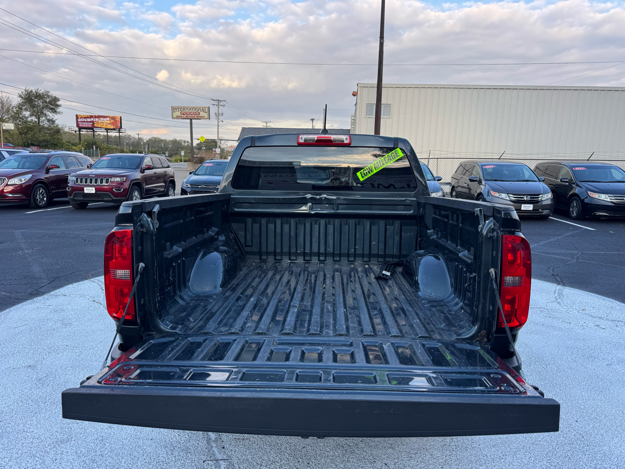 Chevrolet Colorado Work Truck Crew Cab 2WD Long Box 2017
