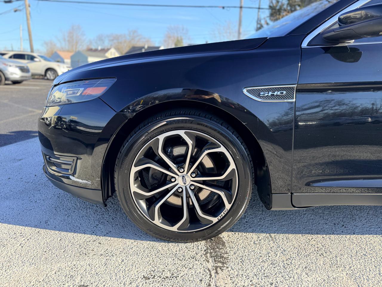 Ford Taurus SHO AWD 2018