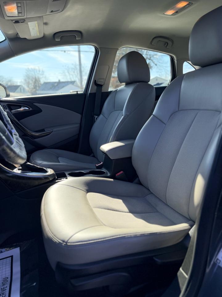 Buick Verano Base 2013