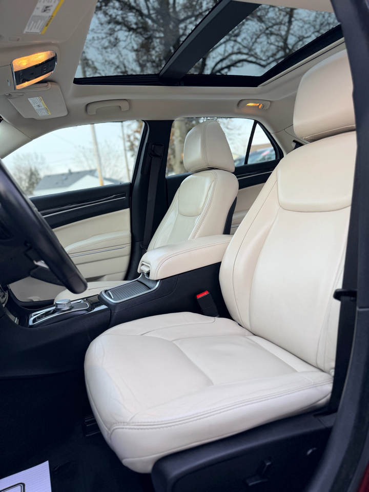 Chrysler 300 Limited AWD 2016