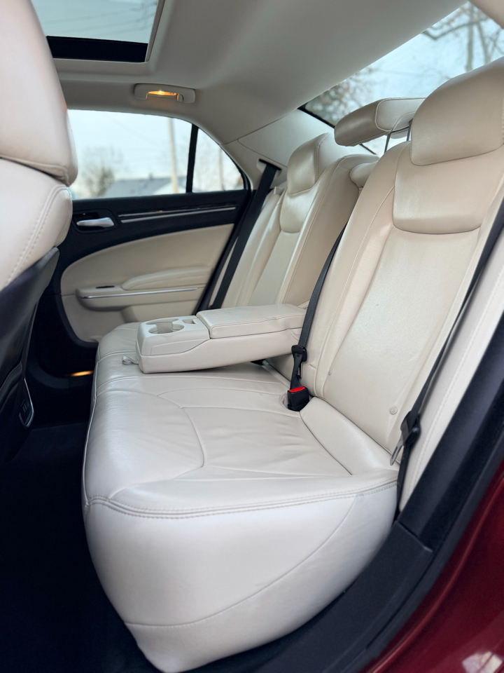 Chrysler 300 Limited AWD 2016