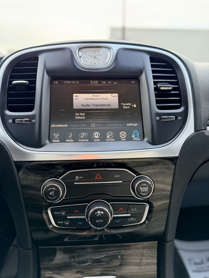 Chrysler 300 Limited AWD 2016