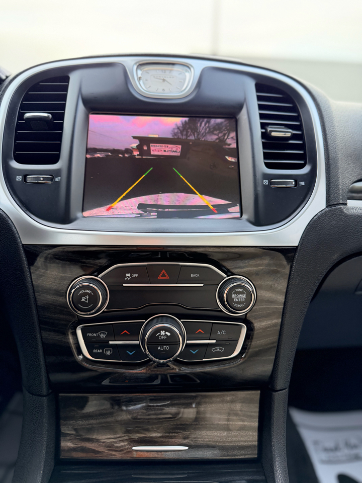 Chrysler 300 Limited AWD 2016