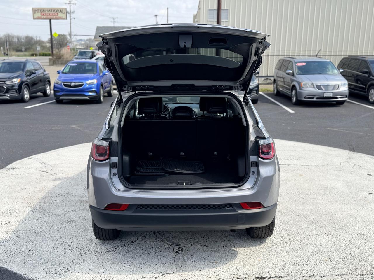 Jeep Compass Latitude FWD 2019