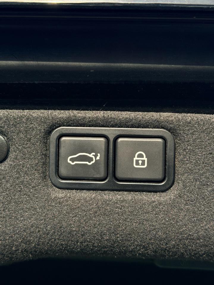 Hyundai Equus 4dr Sdn Ultimate 2014