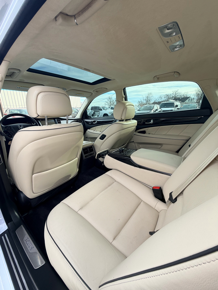 Hyundai Equus Signature 2014