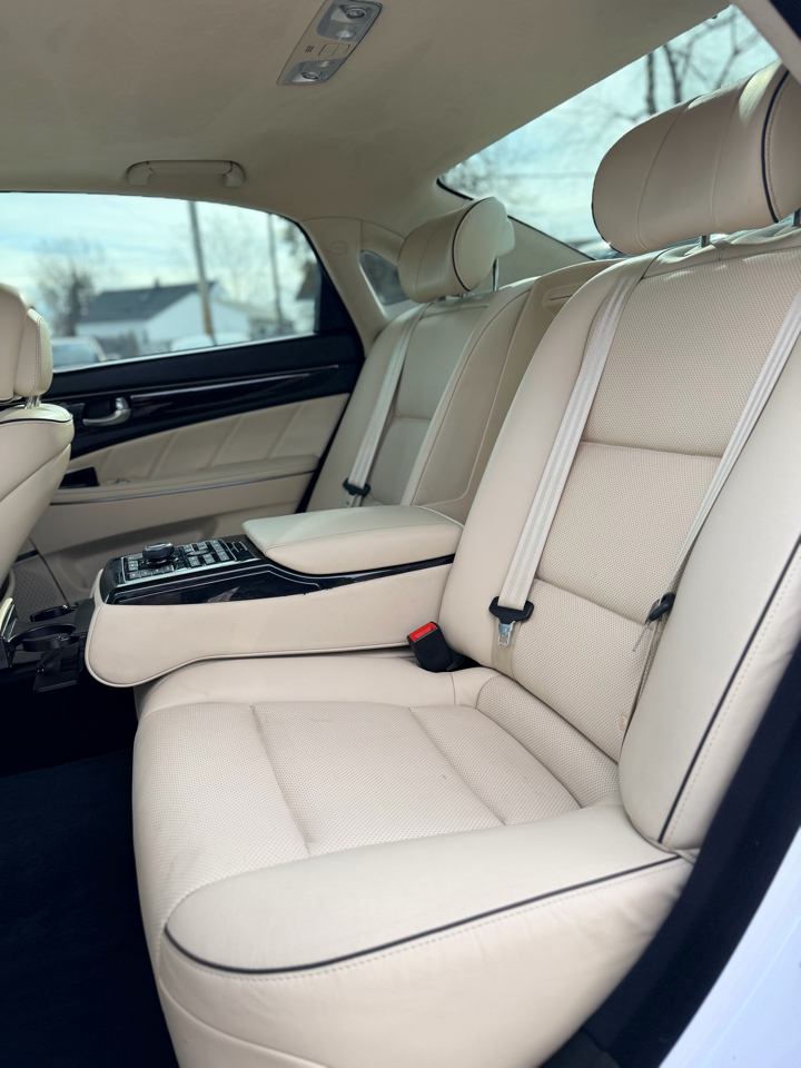 Hyundai Equus Signature 2014