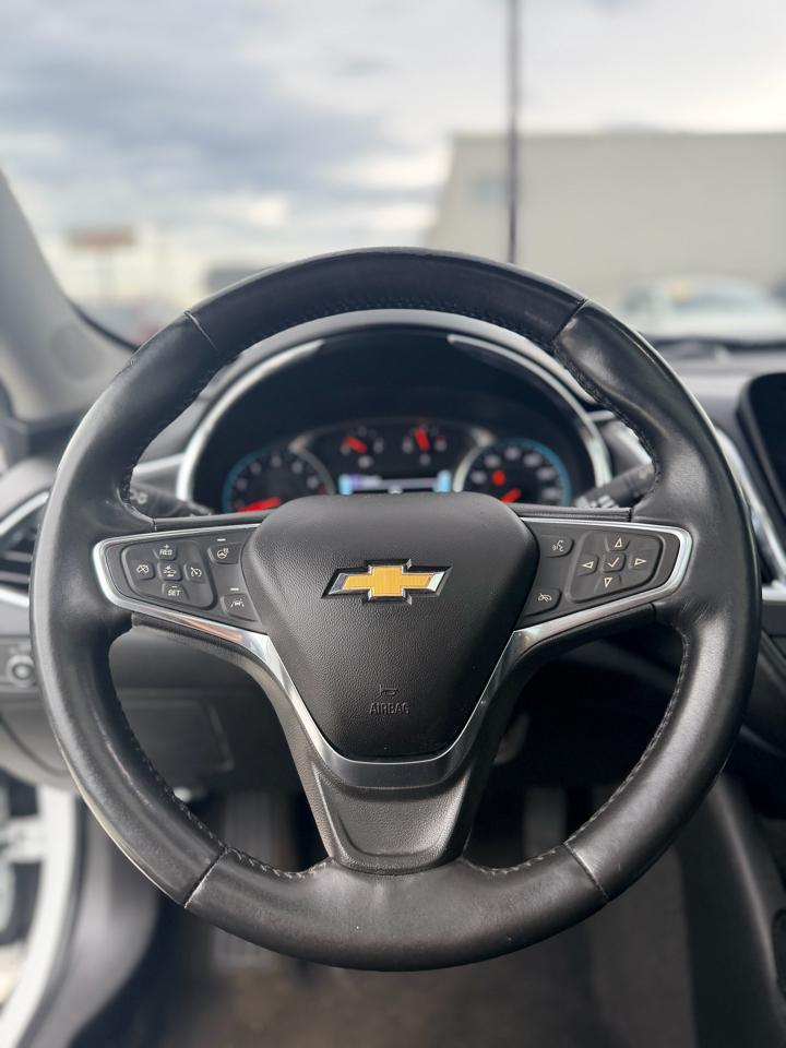 Chevrolet Malibu 4dr Sdn Premier w/2LZ 2017