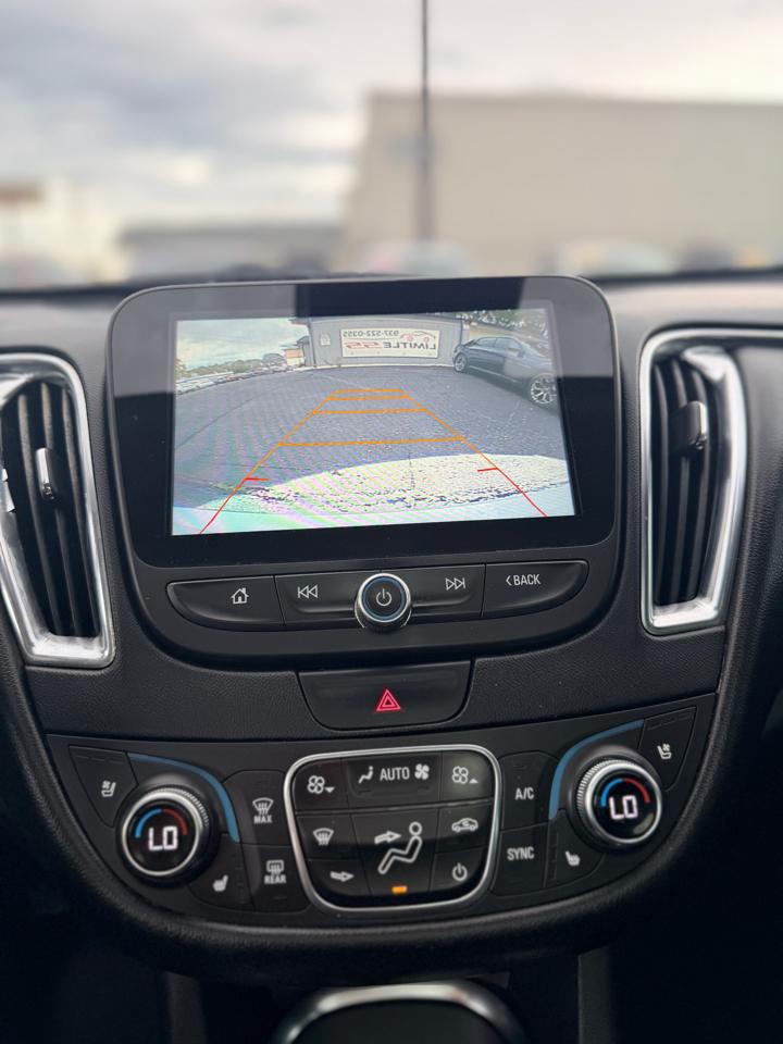 Chevrolet Malibu 4dr Sdn Premier w/2LZ 2017