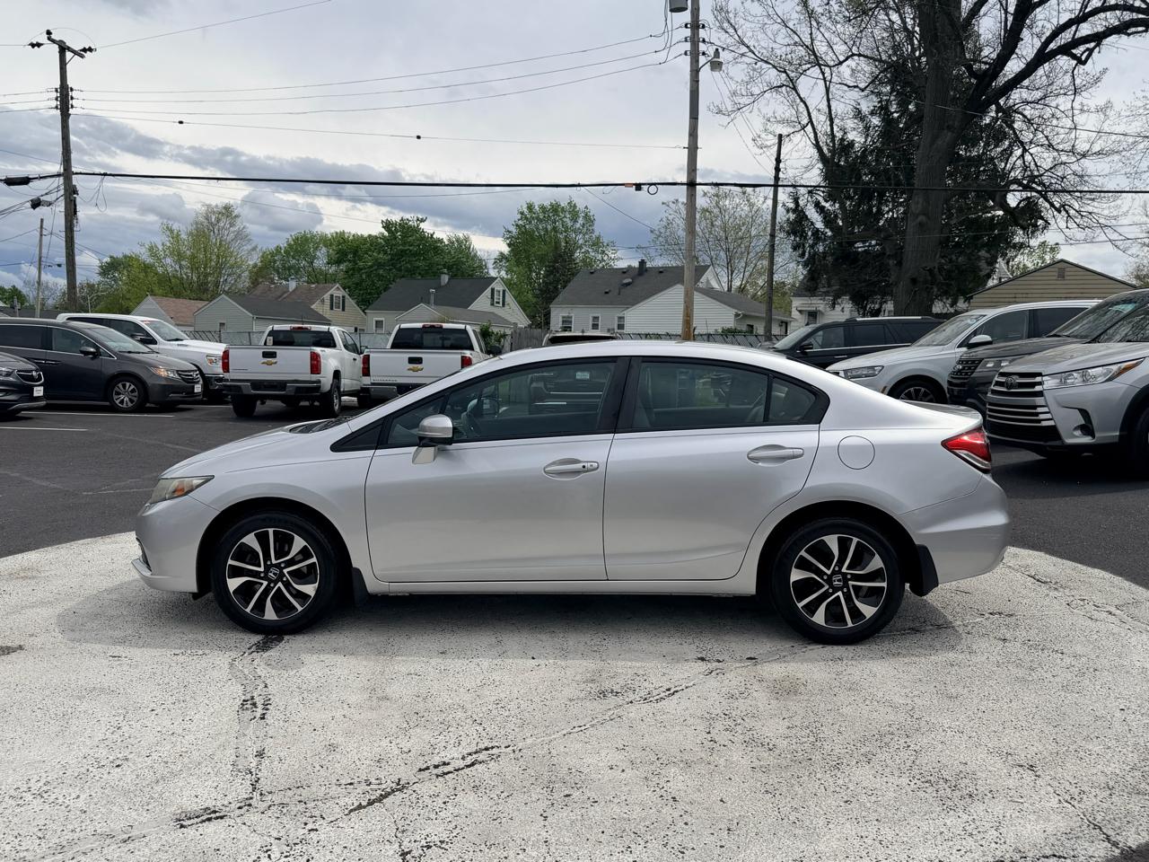 Honda Civic Sedan 4dr CVT EX 2015