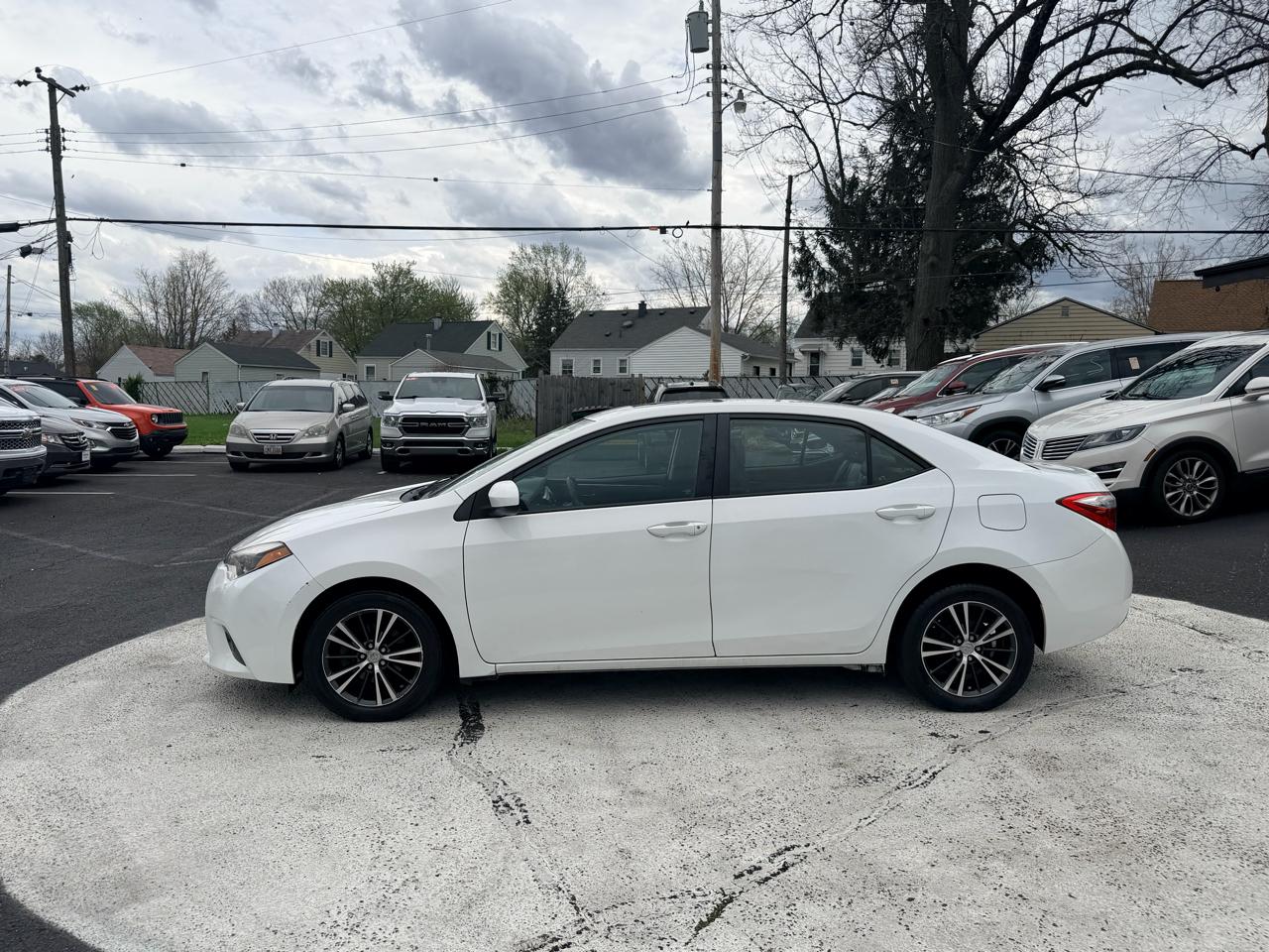 Toyota Corolla 4dr Sdn Auto L (Natl) 2016