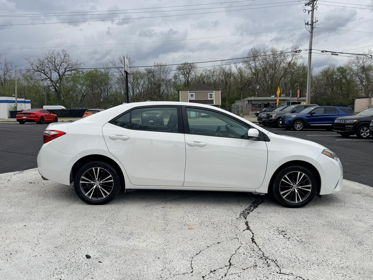 Toyota Corolla 4dr Sdn Auto L (Natl) 2016