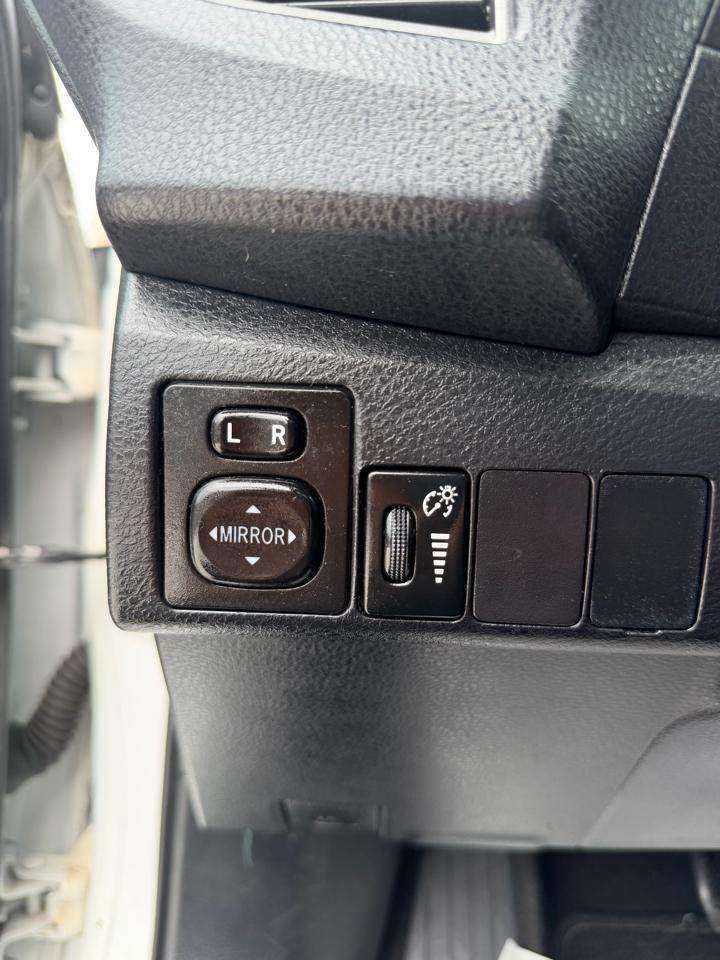 Toyota Corolla 4dr Sdn Auto L (Natl) 2016