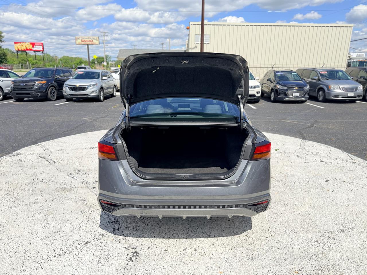 Nissan Altima 2.5 SV Sedan 2021