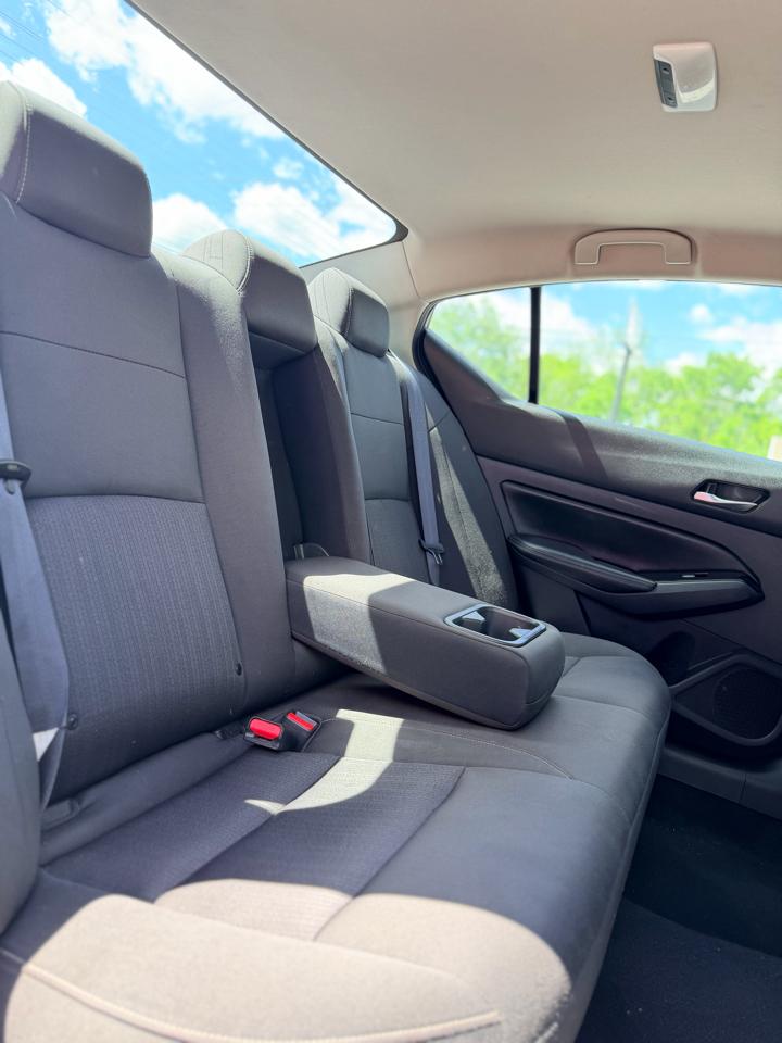 Nissan Altima 2.5 SV Sedan 2021