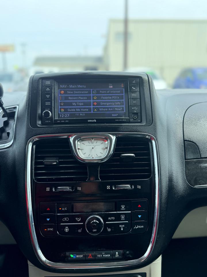 Chrysler Town & Country 4dr Wgn Touring-L 2013