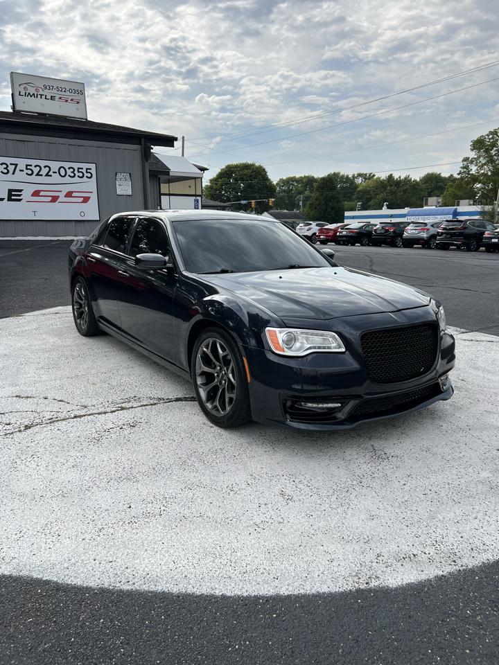 Chrysler 300 4dr Sdn 300S RWD 2016