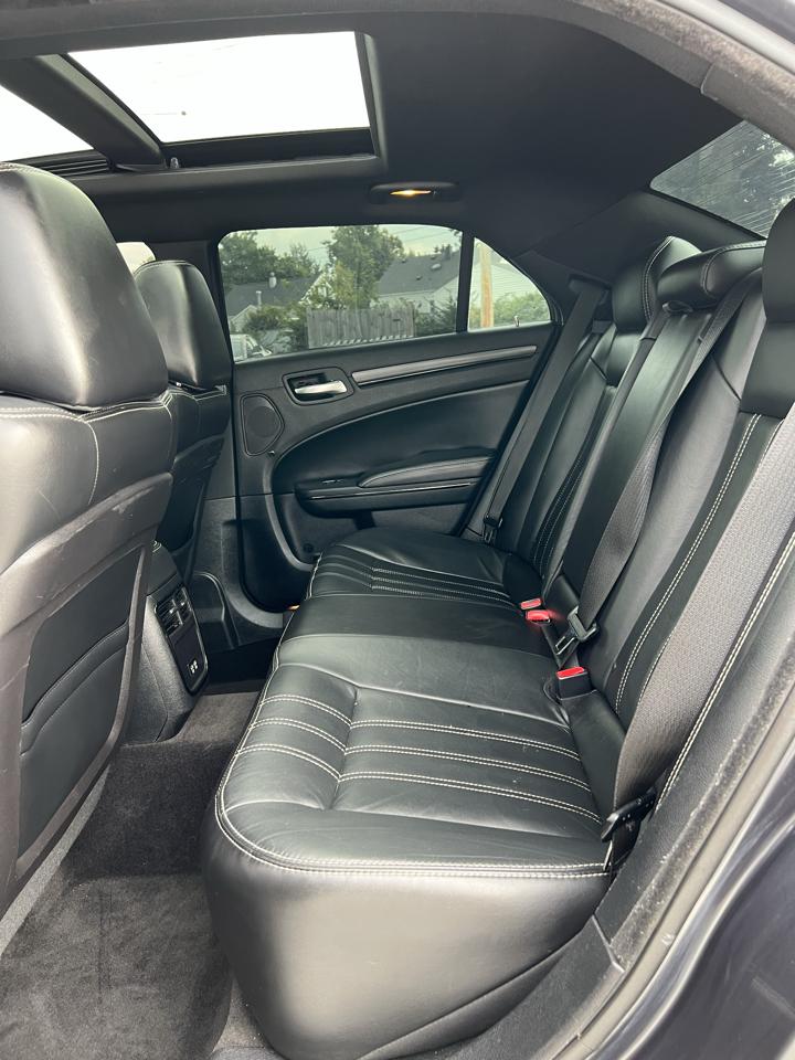 Chrysler 300 4dr Sdn 300S RWD 2016