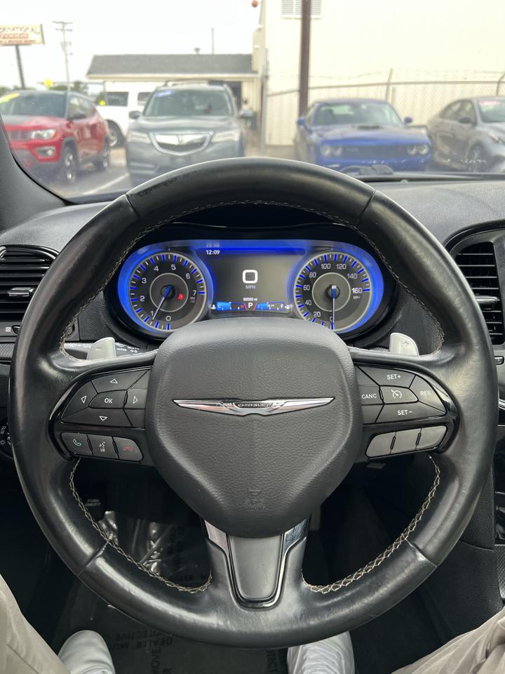 Chrysler 300 4dr Sdn 300S RWD 2016