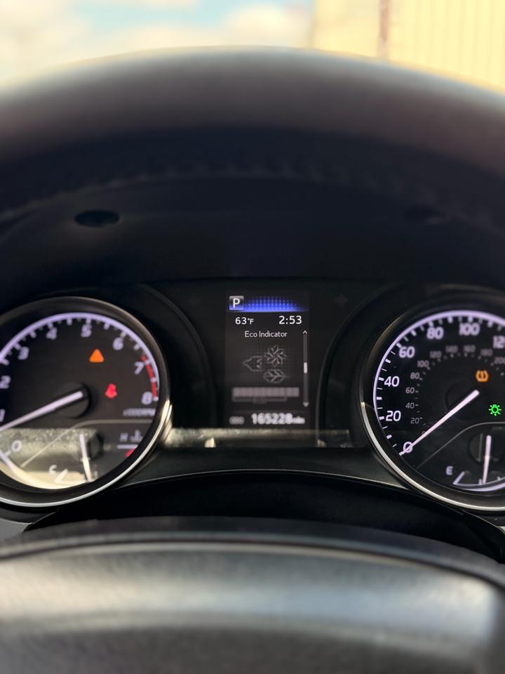 Toyota Camry SE Auto (Natl) 2021