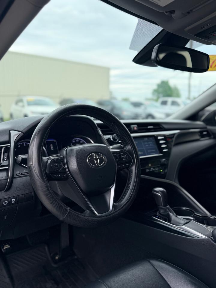 Toyota Camry LE Auto (Natl) 2019