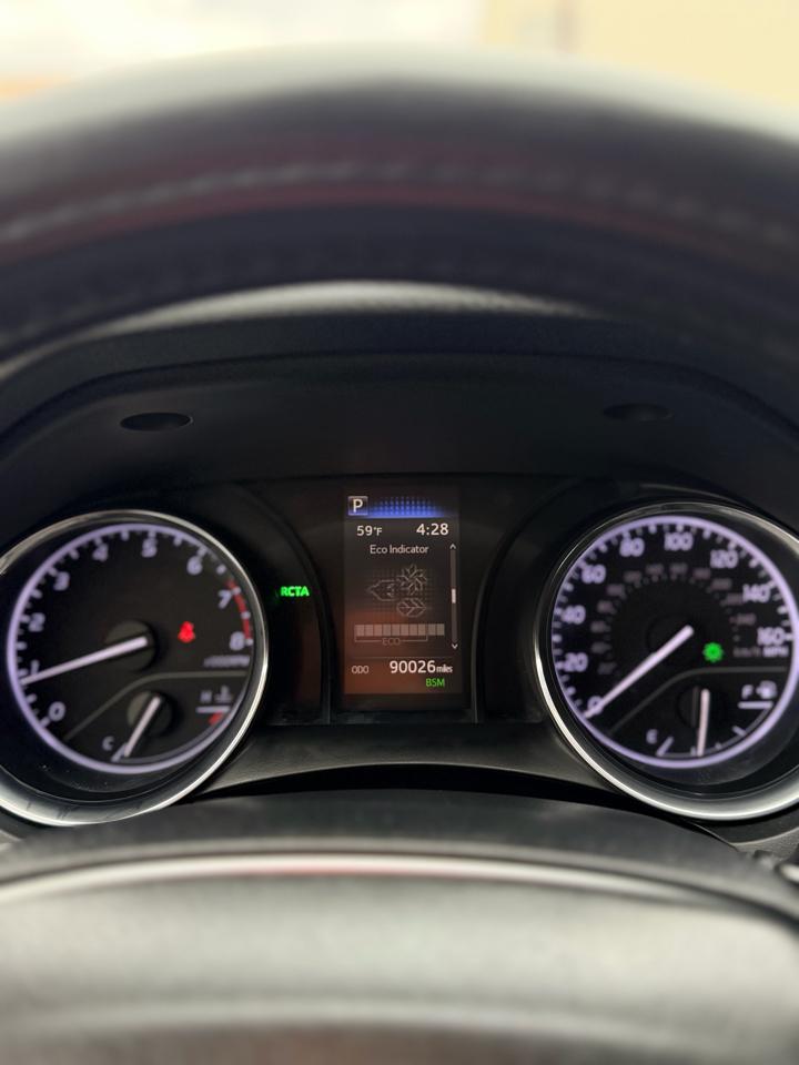 Toyota Camry LE Auto (Natl) 2019