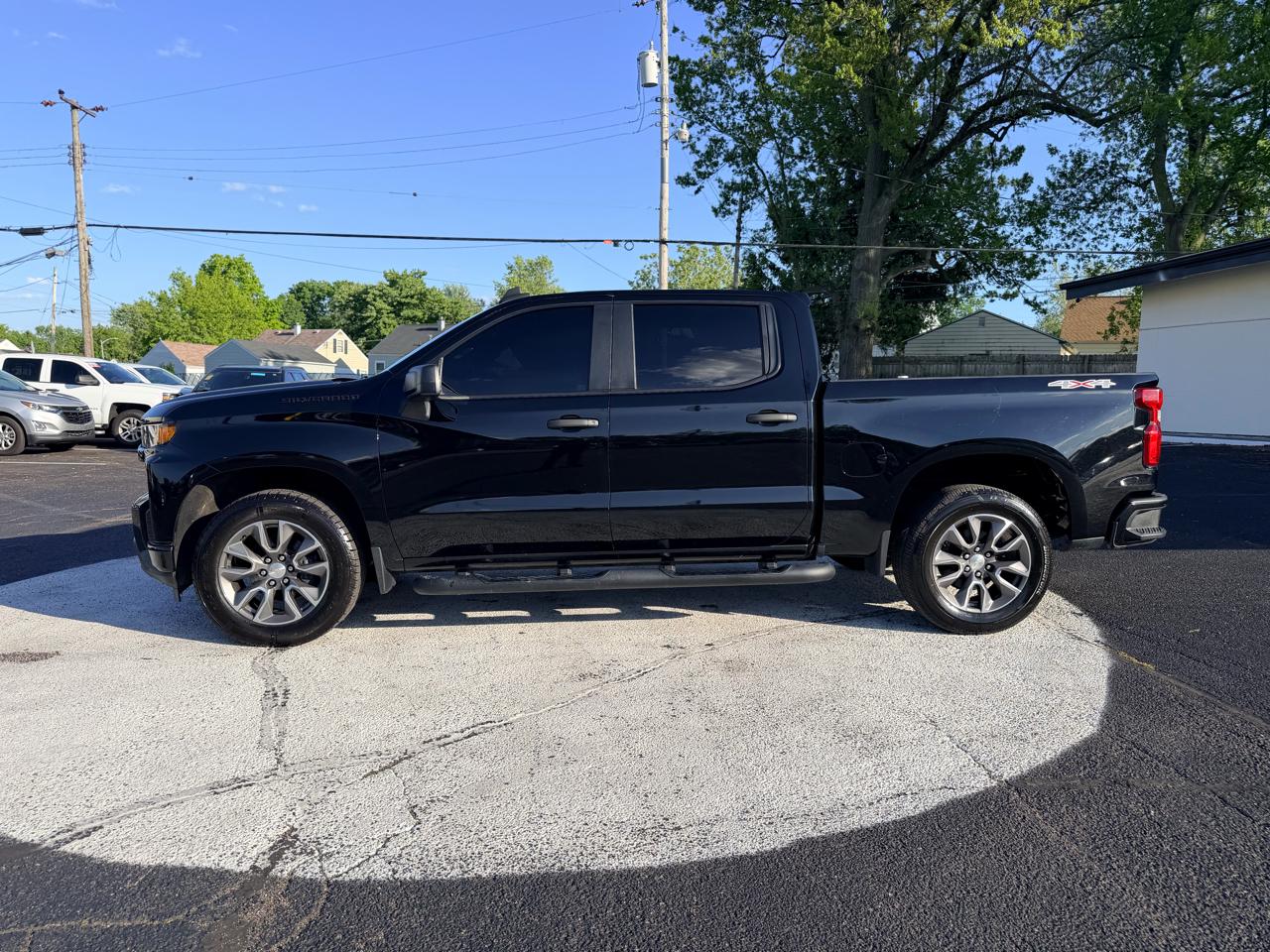Chevrolet Silverado 1500 4WD Crew Cab 147" Custom 2021