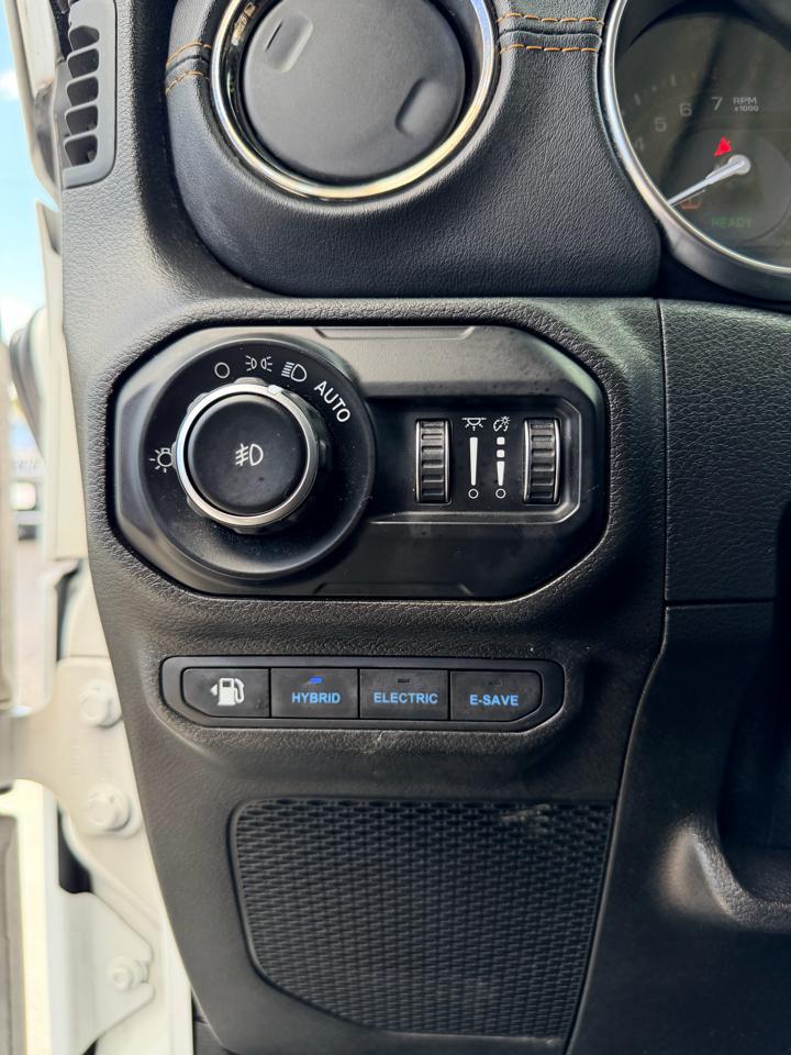 Jeep Wrangler 4xe Unlimited Sahara High Altitude 4x4 2021