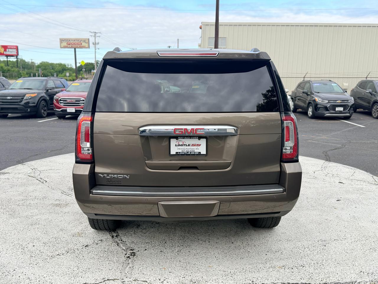 GMC Yukon 4WD 4dr Denali 2016