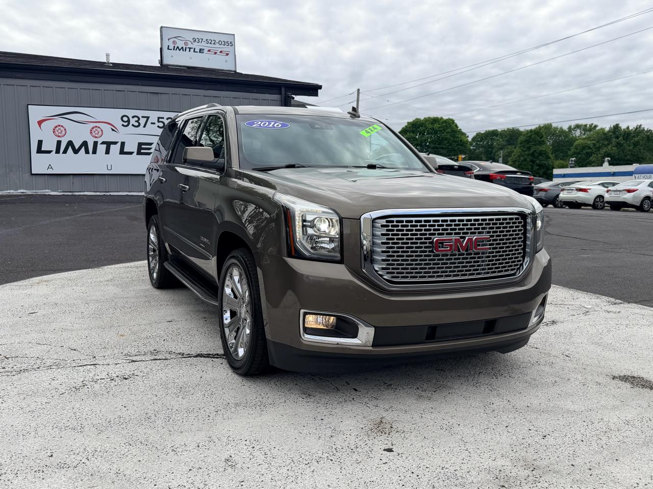 GMC Yukon 4WD 4dr Denali 2016