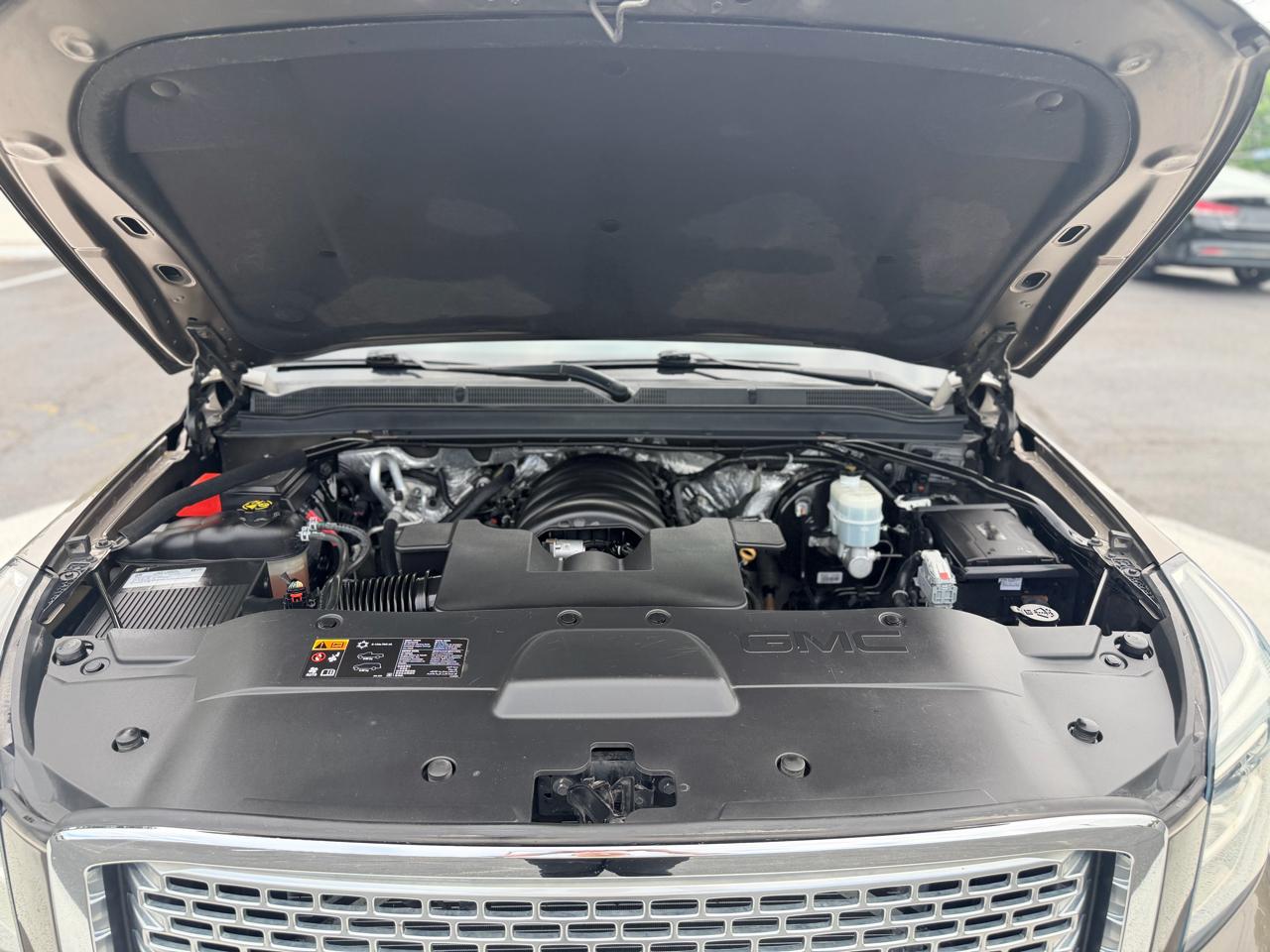 GMC Yukon 4WD 4dr Denali 2016