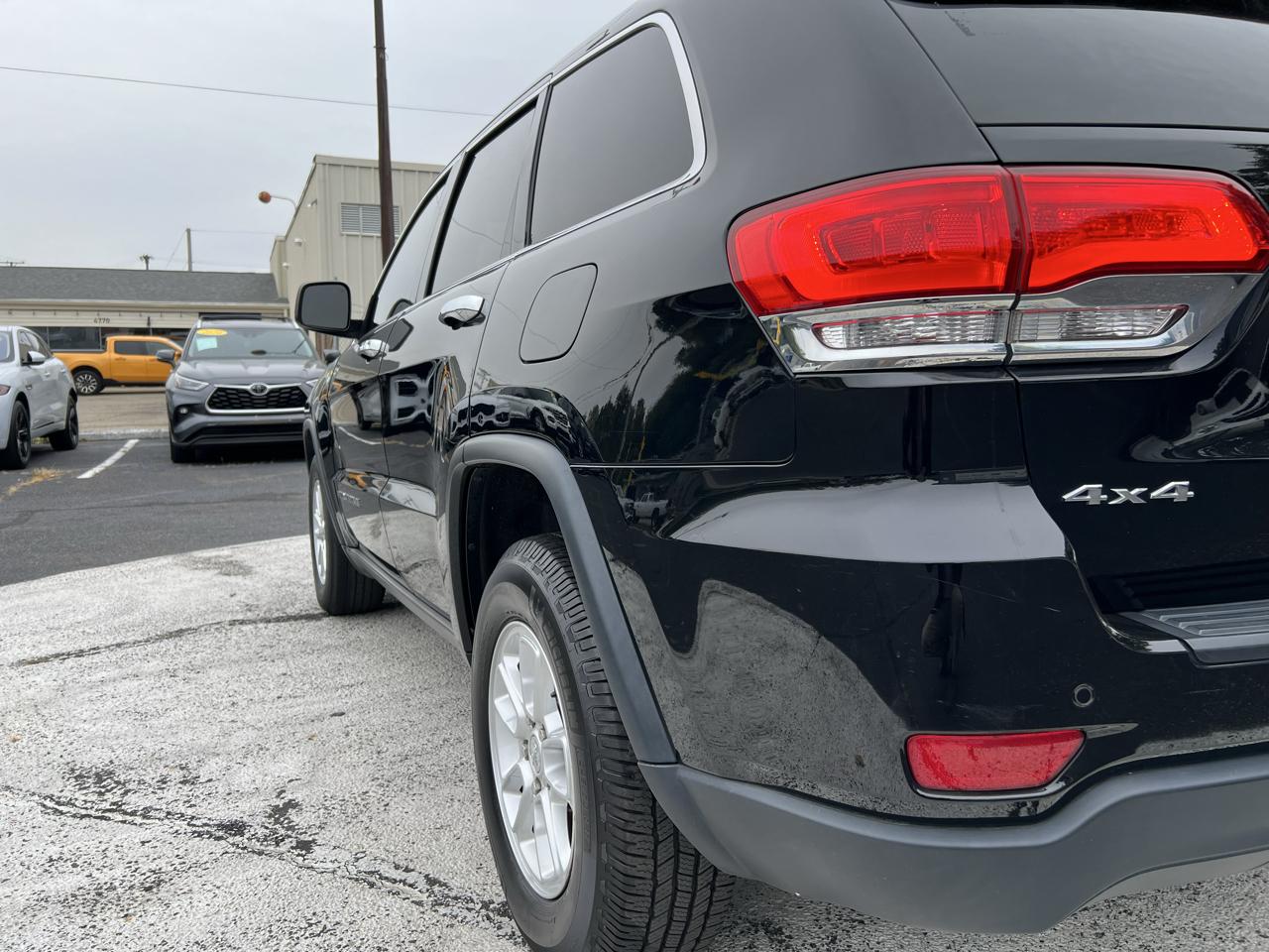 Jeep Grand Cherokee photo 13