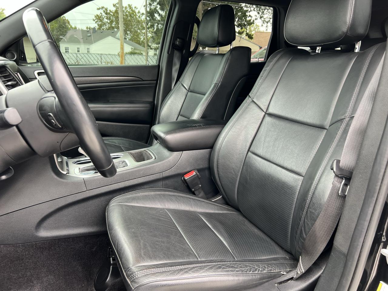 Jeep Grand Cherokee photo 17
