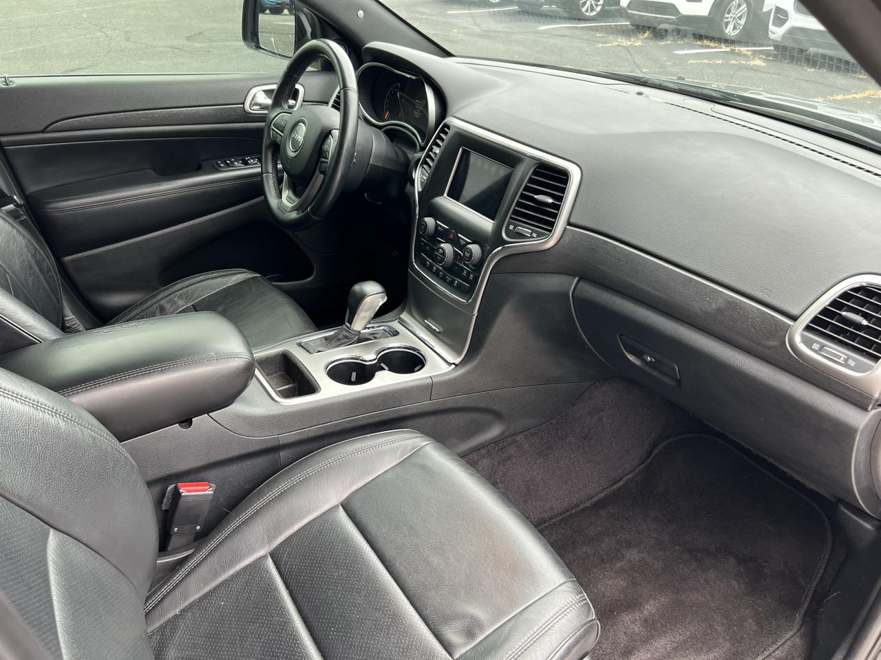 Jeep Grand Cherokee photo 19