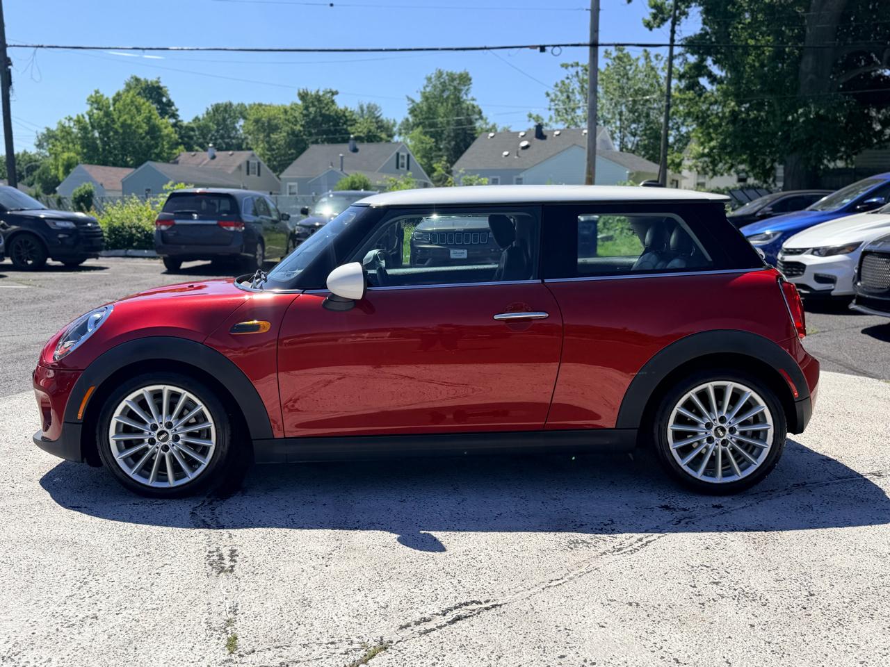 MINI Cooper Hardtop 2dr HB 2015
