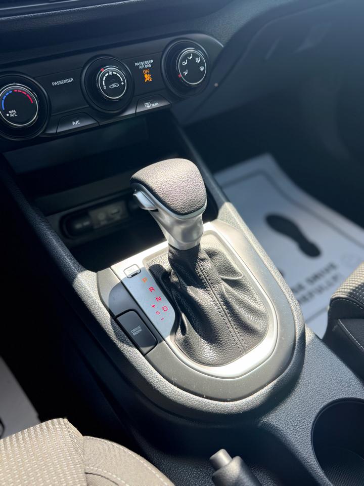 Kia Forte LXS IVT 2020