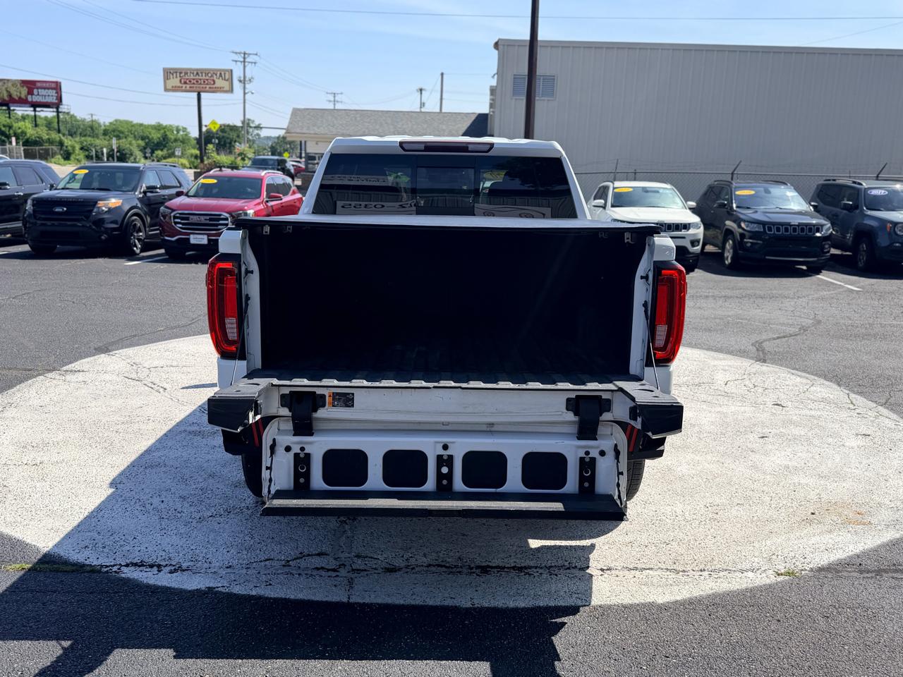 GMC Sierra 1500 4WD Crew Cab 147" AT4 2020