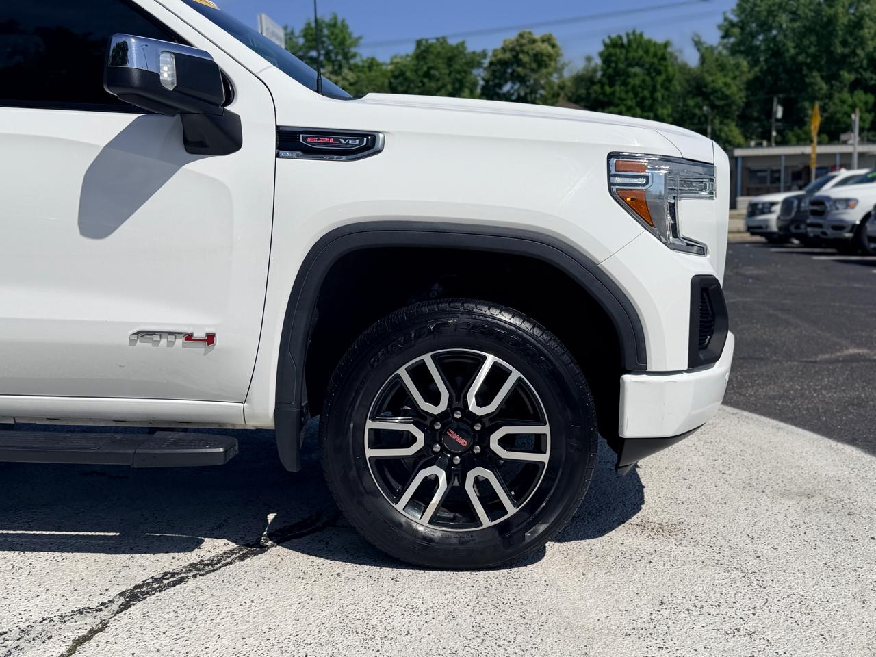 GMC Sierra 1500 4WD Crew Cab 147" AT4 2020