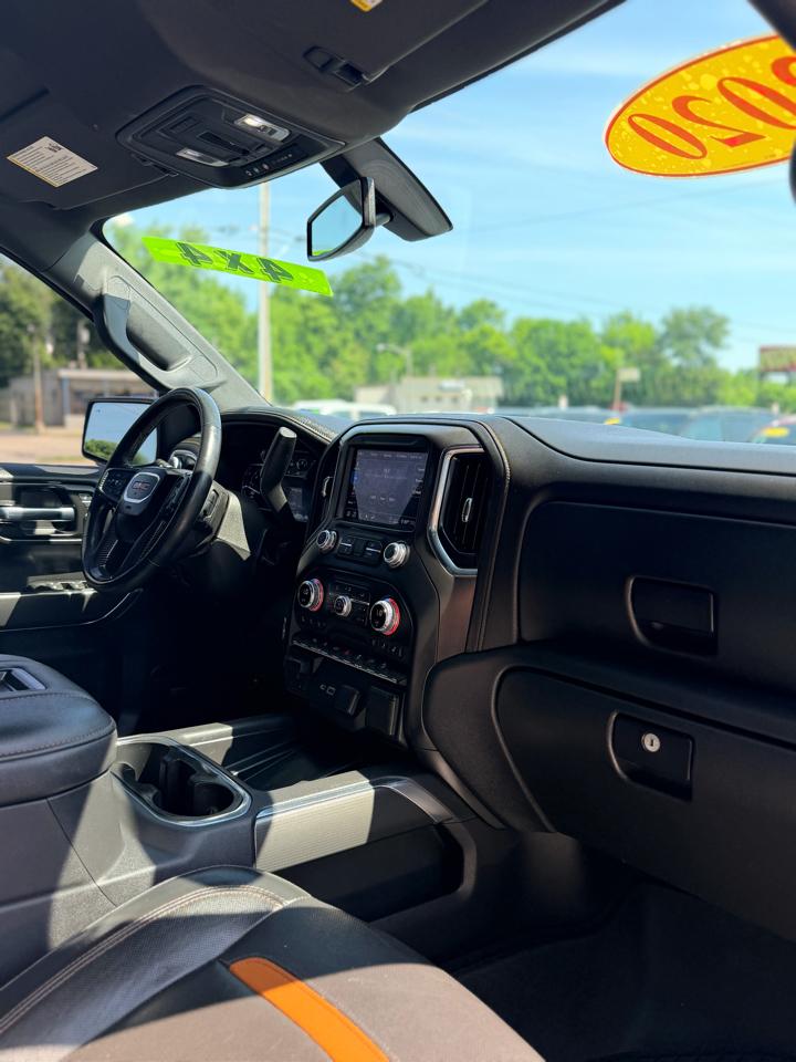 GMC Sierra 1500 4WD Crew Cab 147" AT4 2020
