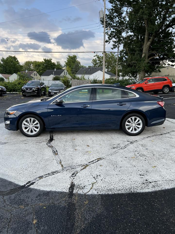 Chevrolet Malibu 4dr Sdn LT 2021