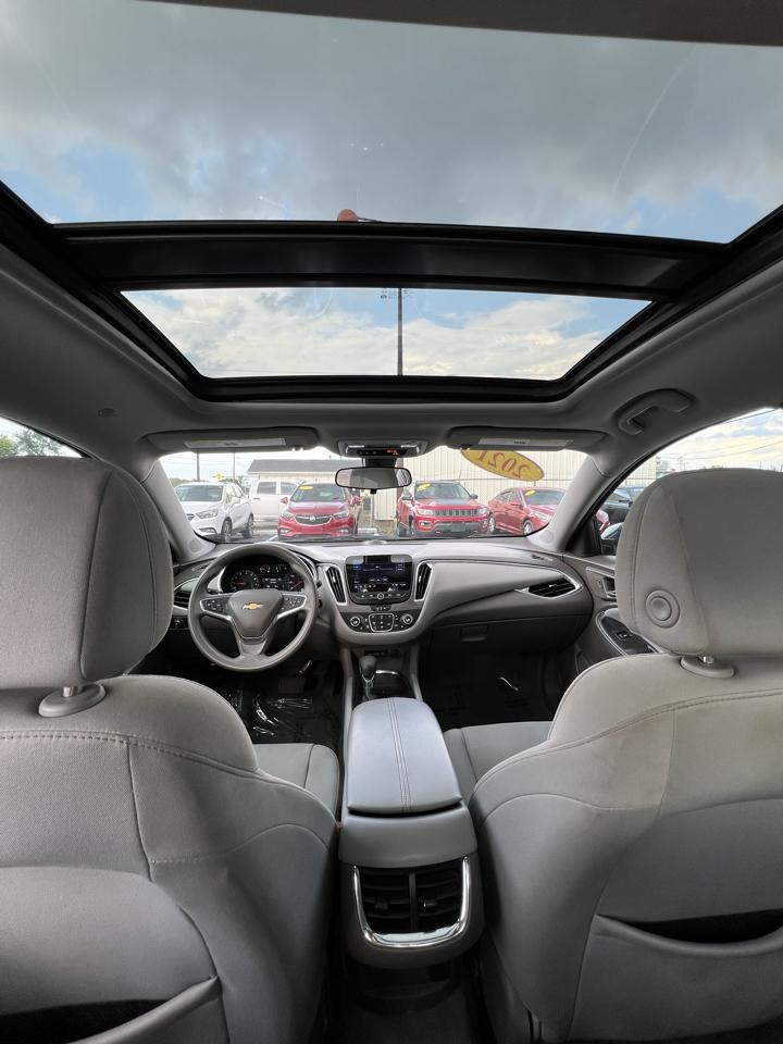 Chevrolet Malibu 4dr Sdn LT 2021