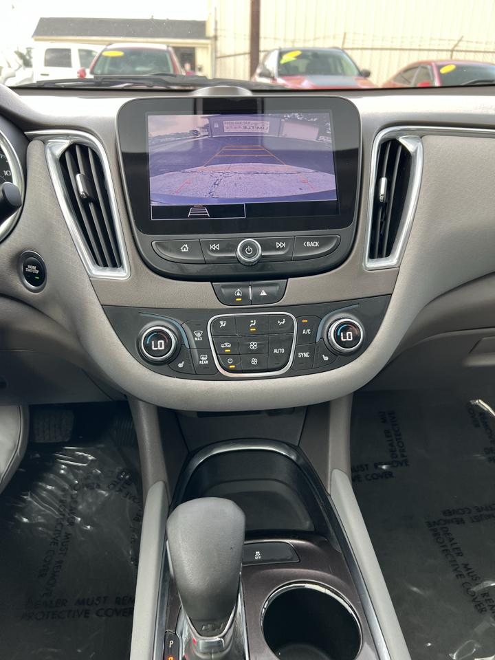Chevrolet Malibu 4dr Sdn LT 2021